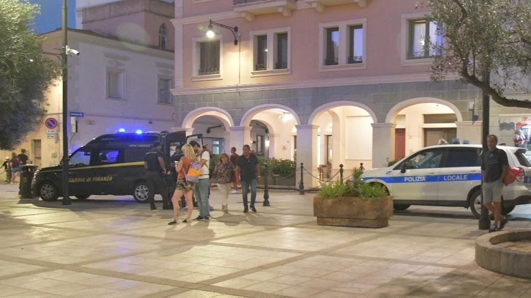 Olbia, blitz nel centro storico: al setaccio locali e negozi