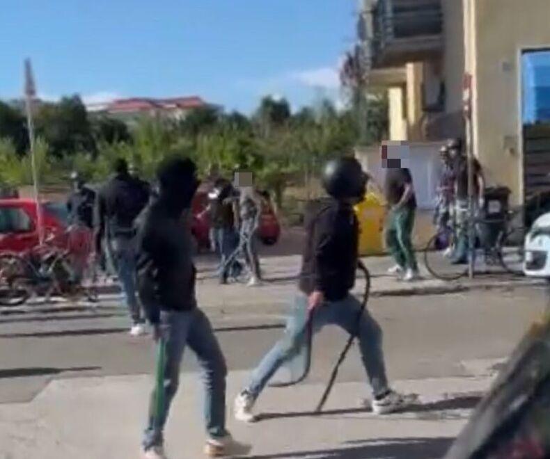 Scontri tra tifosi del Livorno, ecco cosa rischia chi era presente