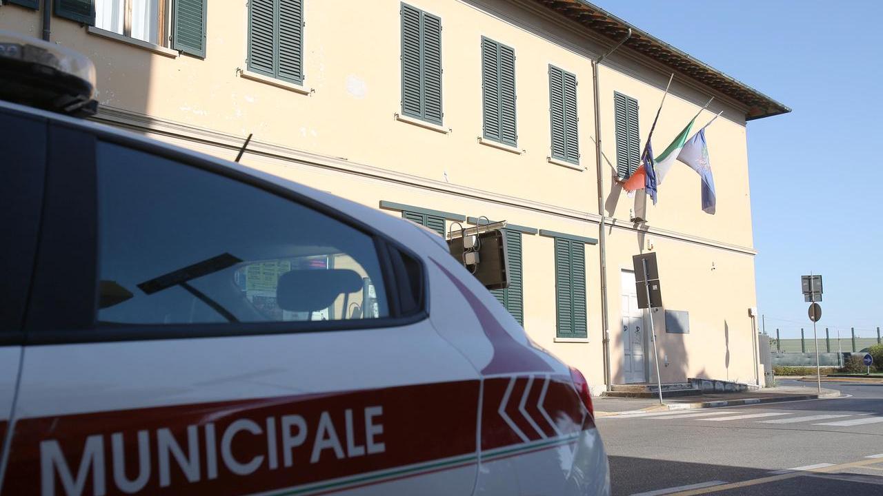 Il comando di via del Salsero (foto Nucci)