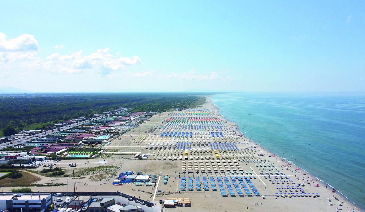 Balneari, cosa succede dopo lo scontro Governo-Regione: «Ogni Comune farà di testa sua»