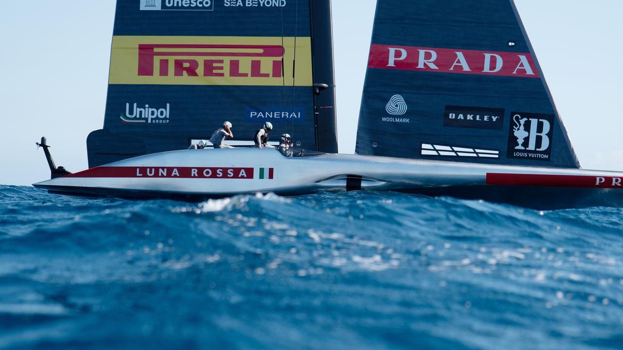 Vela, da Luna rotta a Luna reattiva: la barca italiana comincia male le regate e poi pareggia con Ineos 4-4