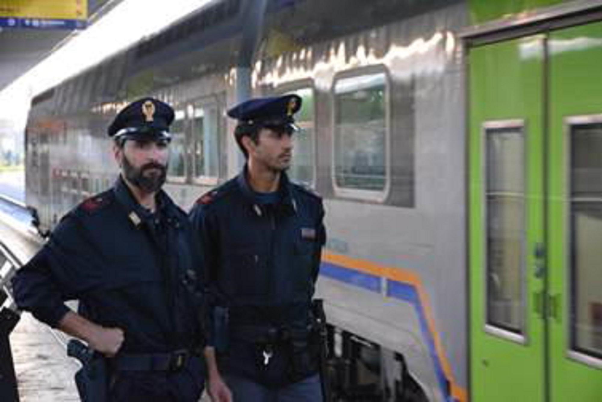 Due agenti della polfer