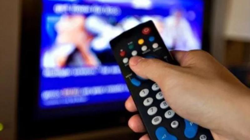 Ruba l’identità dell’ex compagna per abbonarsi a Sky, il caso finisce in tribunale
