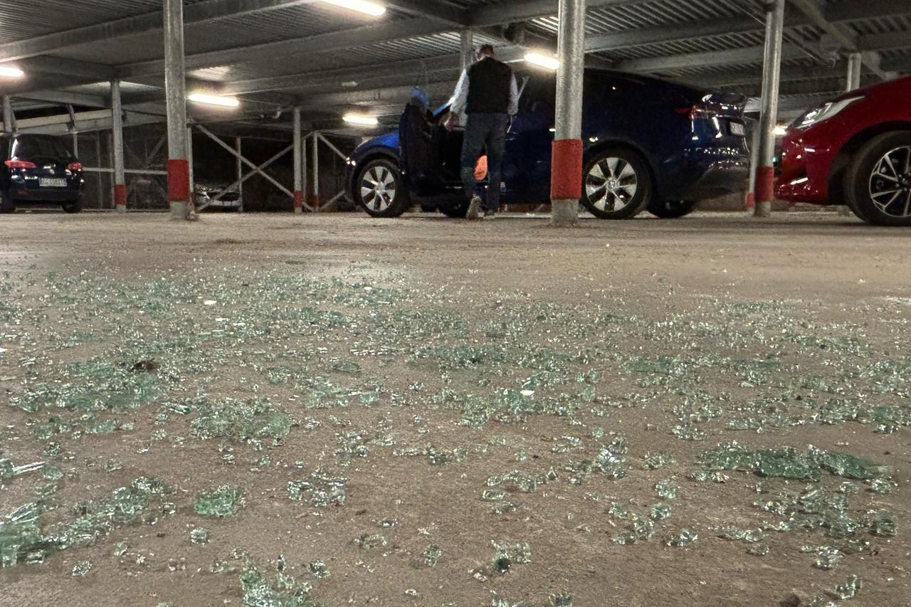 Ferrara, furti nelle auto in sosta: 29enne incastrato dalle videocamere