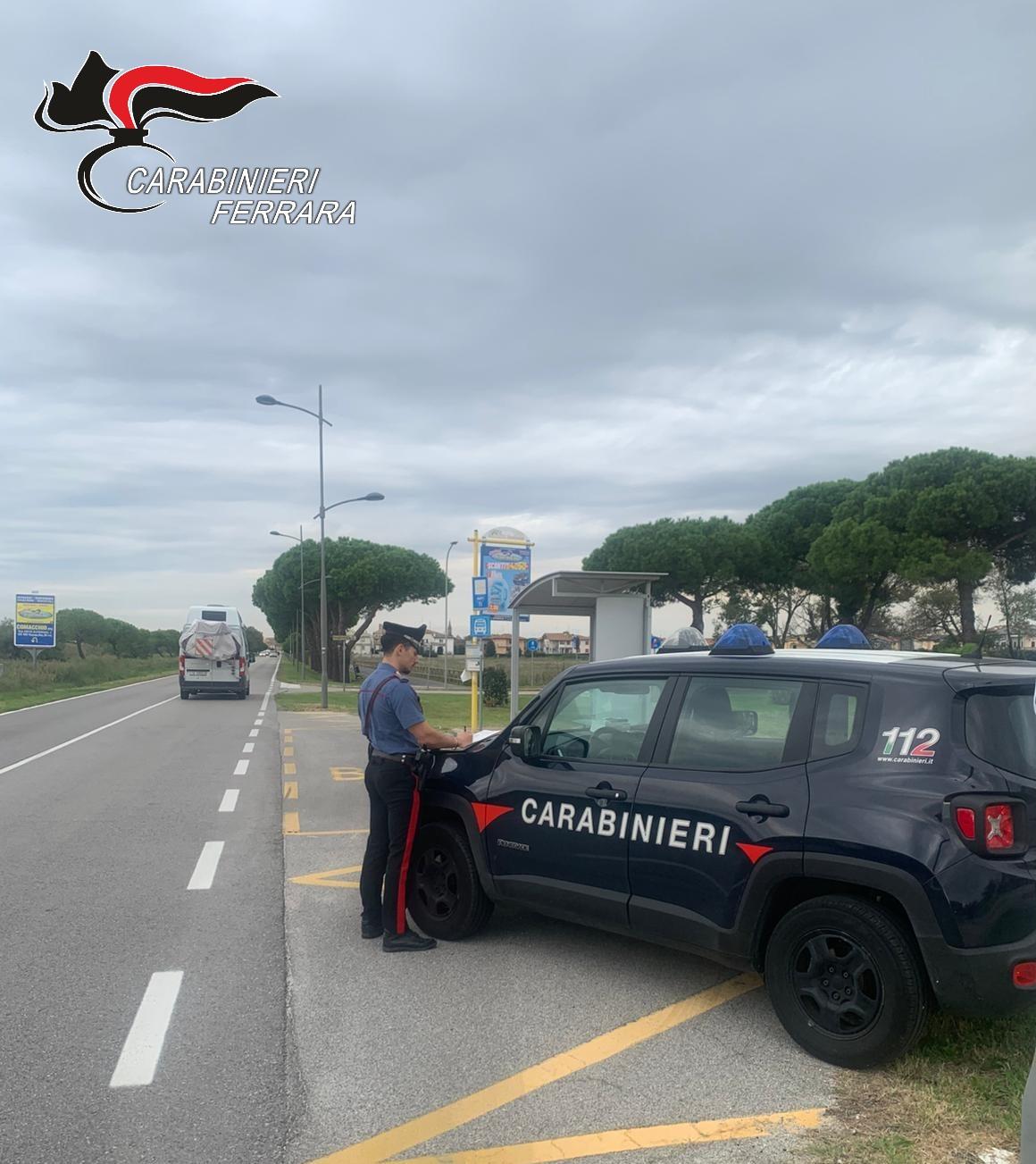 Porto Garibaldi, 57enne blocca il passaggio dell’autobus: denunciato