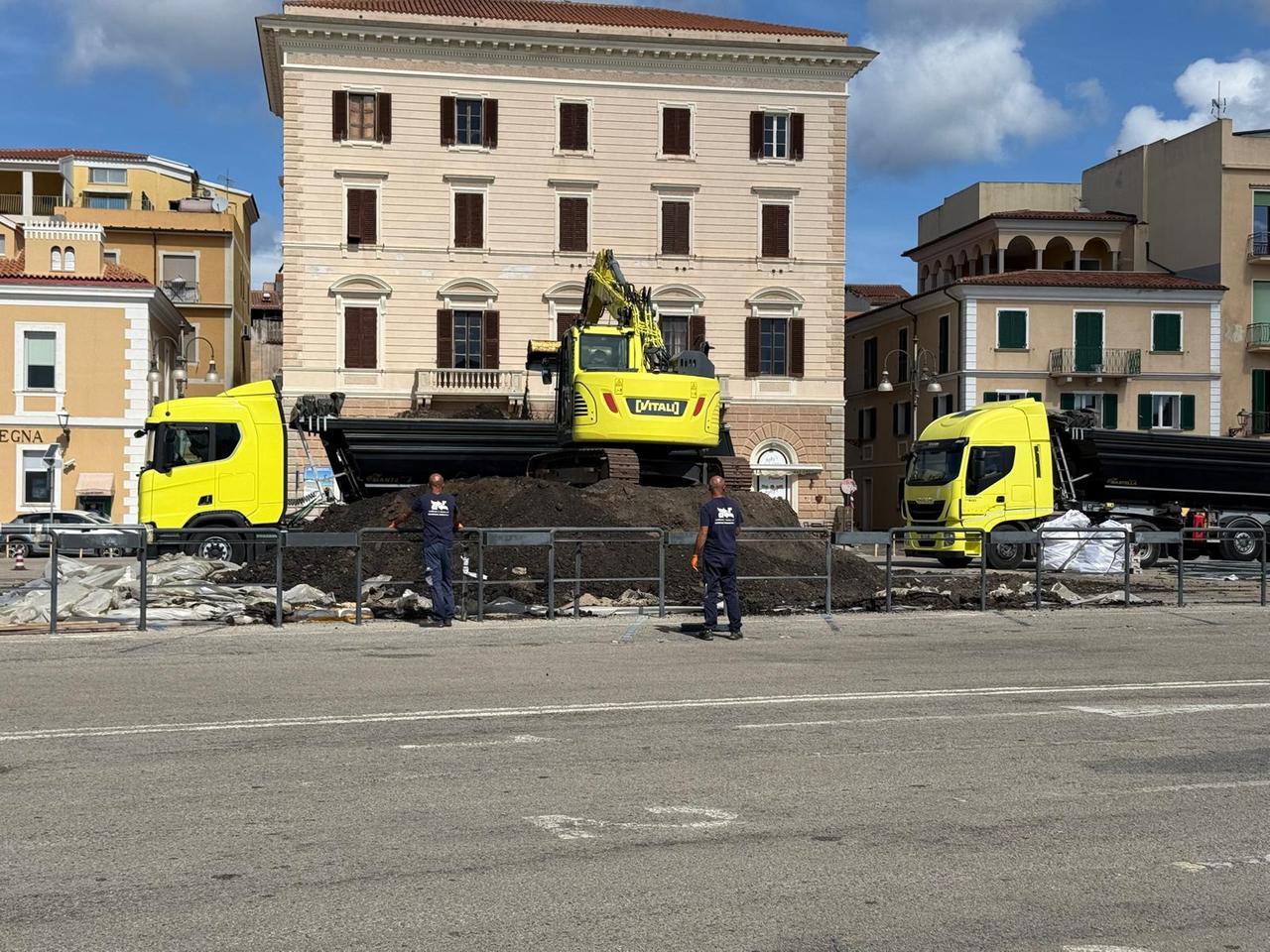 La Maddalena, ripulito il piazzale della banchina Zonza