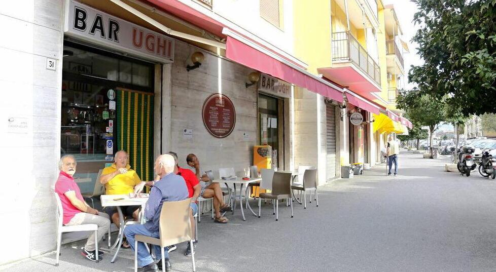 Livorno, lo storico bar Ughi (il preferito da Max Allegri) cambia gestione e abbandona il nome