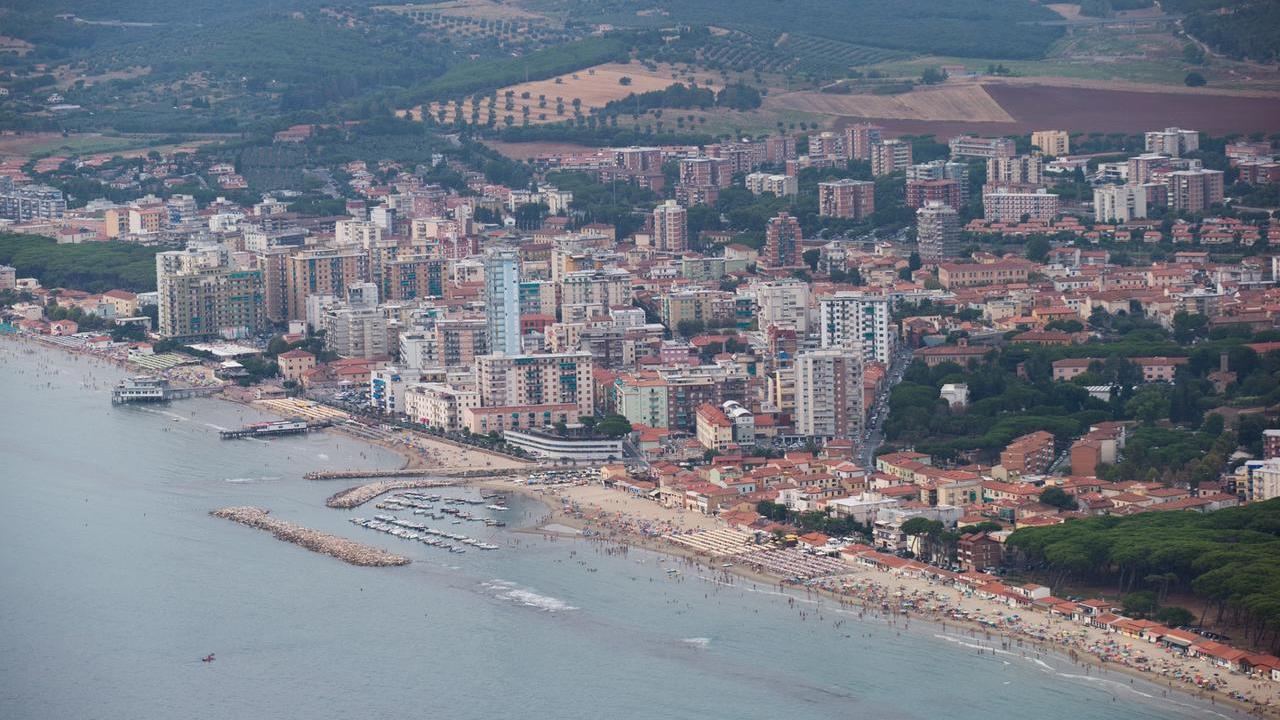Una veduta del golfo follonichese (foto d'archivio Sestini)