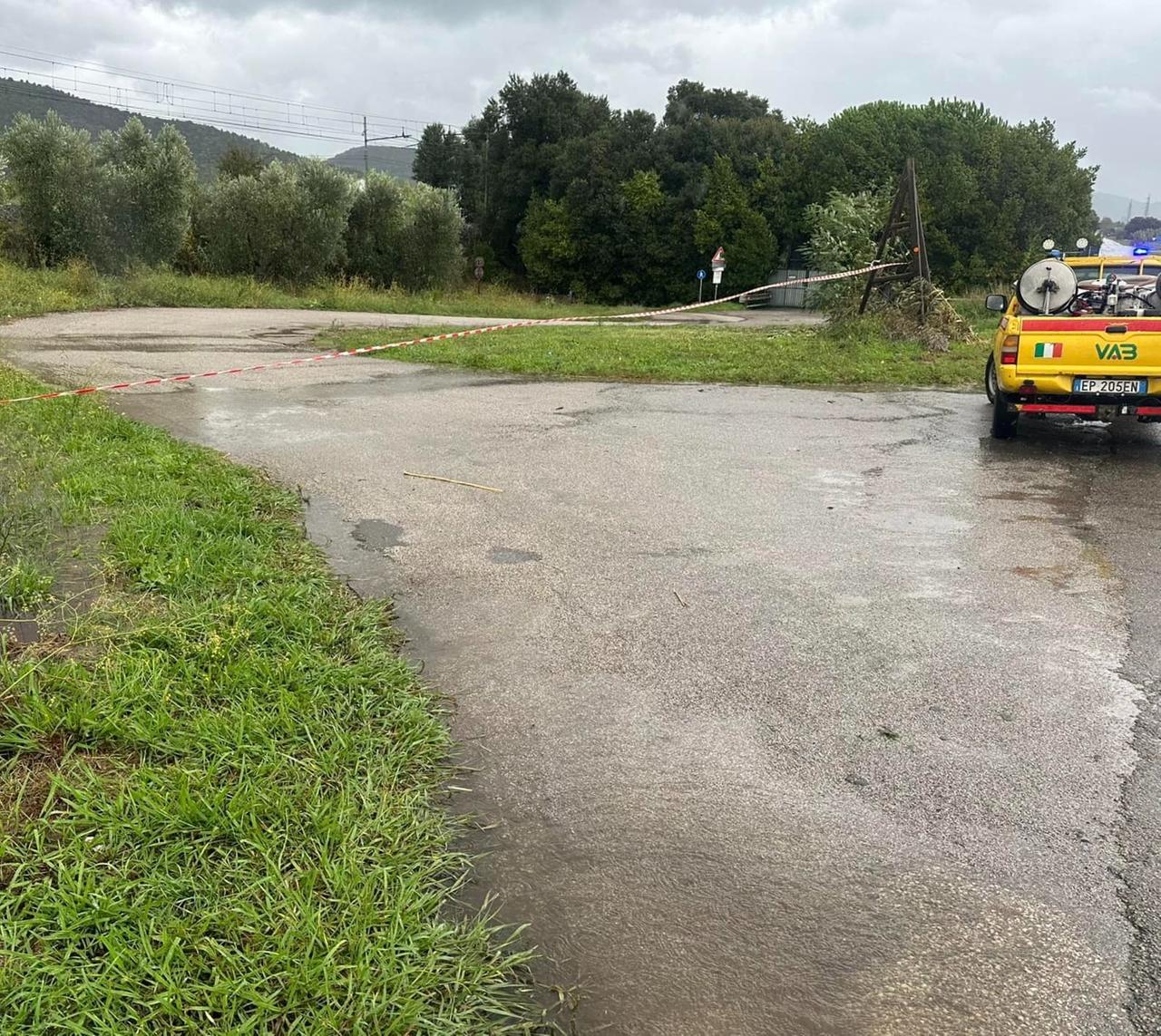 Maltempo, a Gavorrano sottopassi ferroviari allagati. Montieri: chiuso il ponte sul Saio
