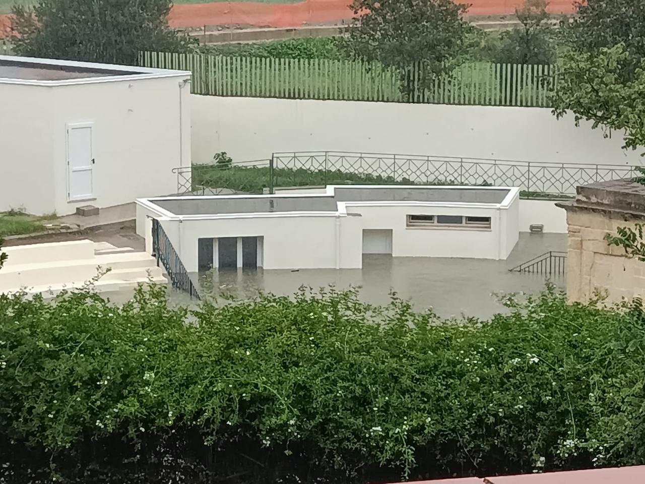 Sorso, valanga d’acqua sulla fontana della Billellera