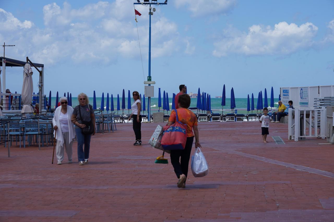 affitto lettini ombrelloni di di liberti giancarlo