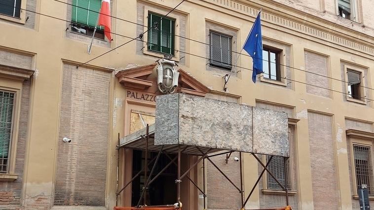 Modena, come al “Grande Fratello”: telecamere per spiare i vicini