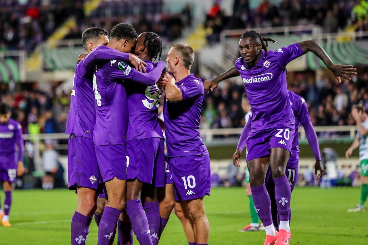 
	L'esultanza dei giocatori della Fiorentina

