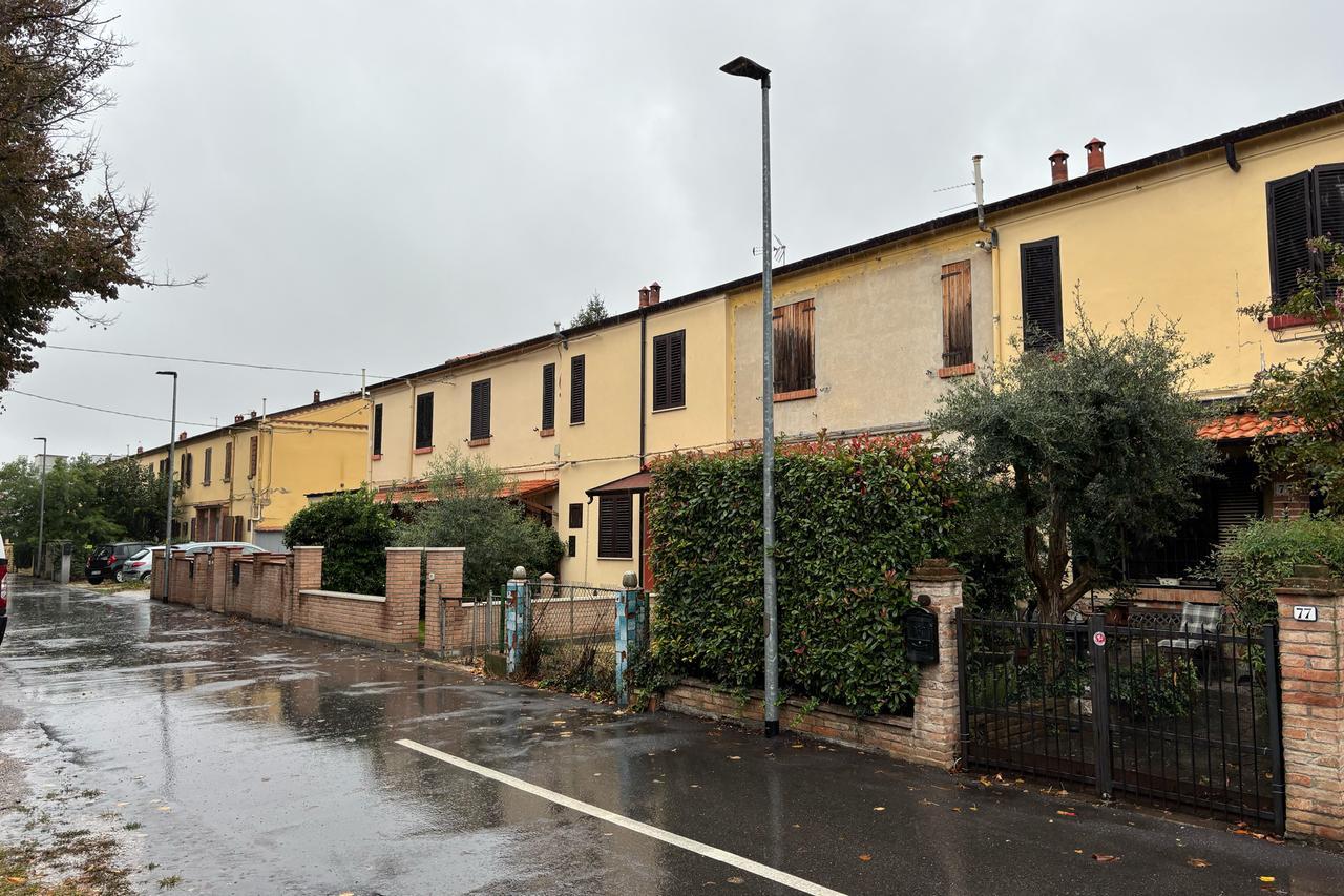 Ferrara, casa occupata in via Ristori. Lei è incinta, saranno trasferiti