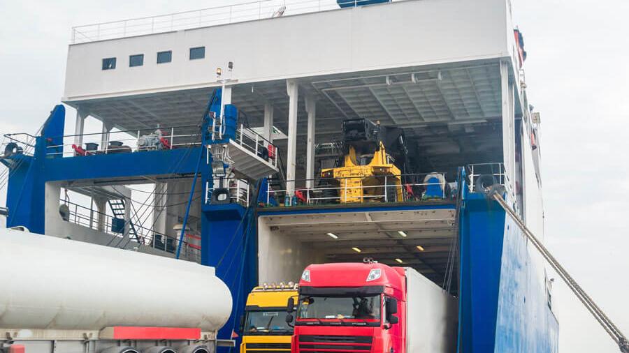 Autotrasportatori sardi in rivolta: costi alle stelle, aumenti sino a 4mila euro all’anno