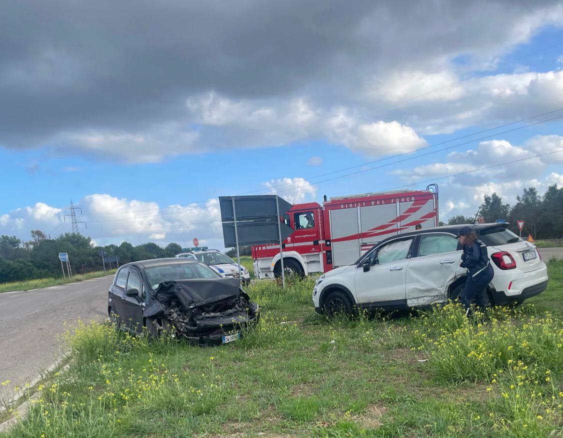 Mancata precedenza al bivio di Bancali: due persone ricoverate all’ospedale di Sassari