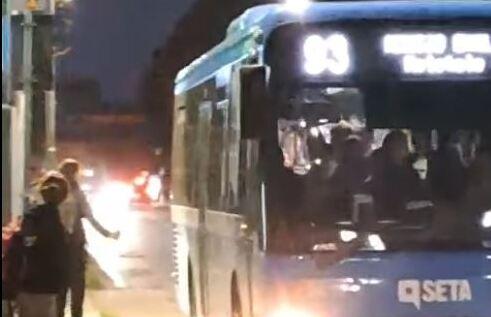 Caos bus, il sindaco scrive all’Agenzia per la mobilità