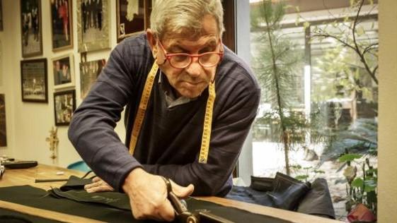Orani, l’omaggio al “re del velluto” Paolo Modolo al museo Nivola