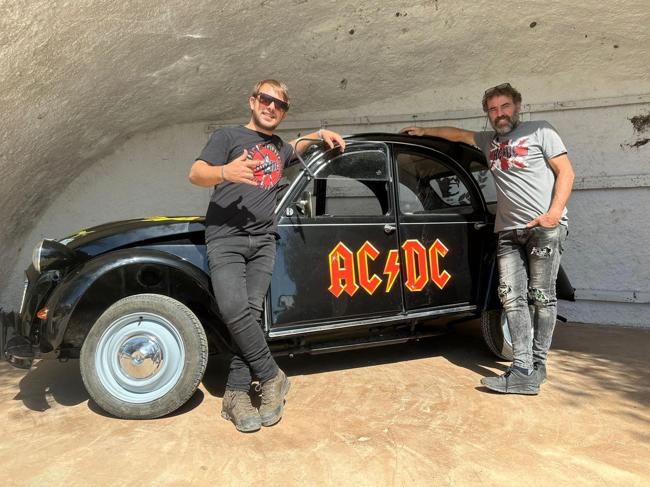 
	Stefano "Orco" Marino (a destra) insieme al figlio Daniele

