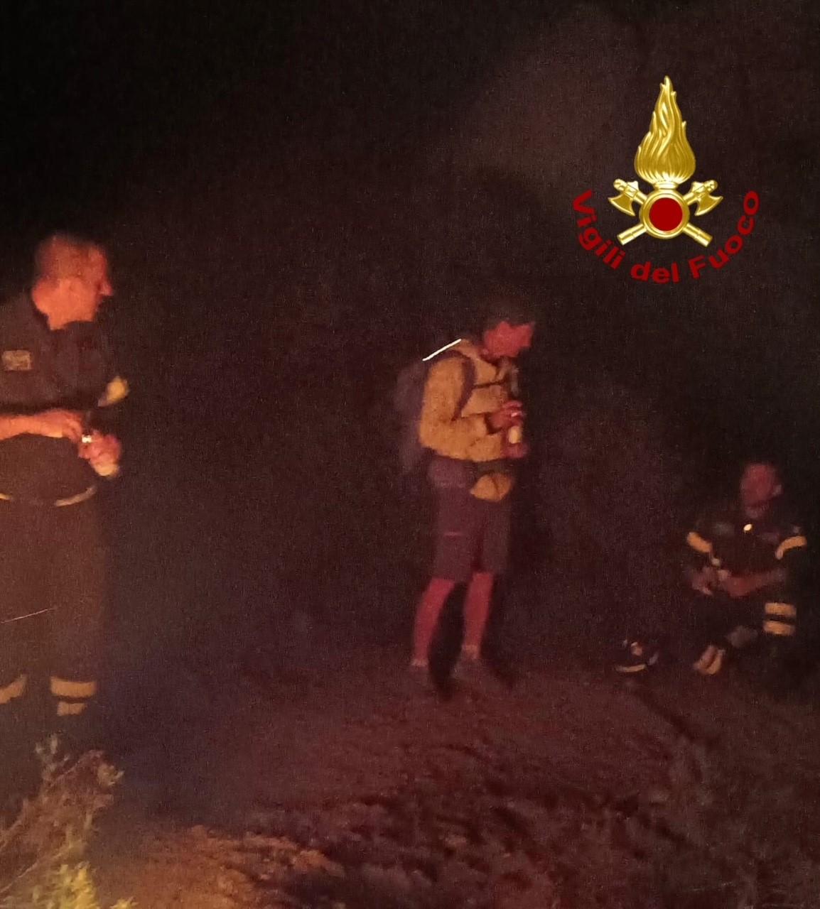 Baunei, i vigili del fuoco soccorrono un turista disperso nel Selvaggio blu