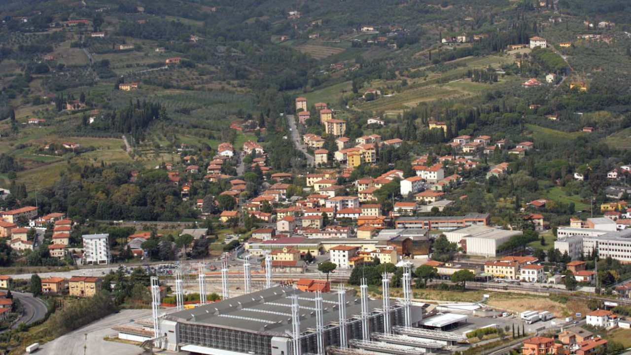 Una veduta dall’alto di Pescia (foto Nucci)