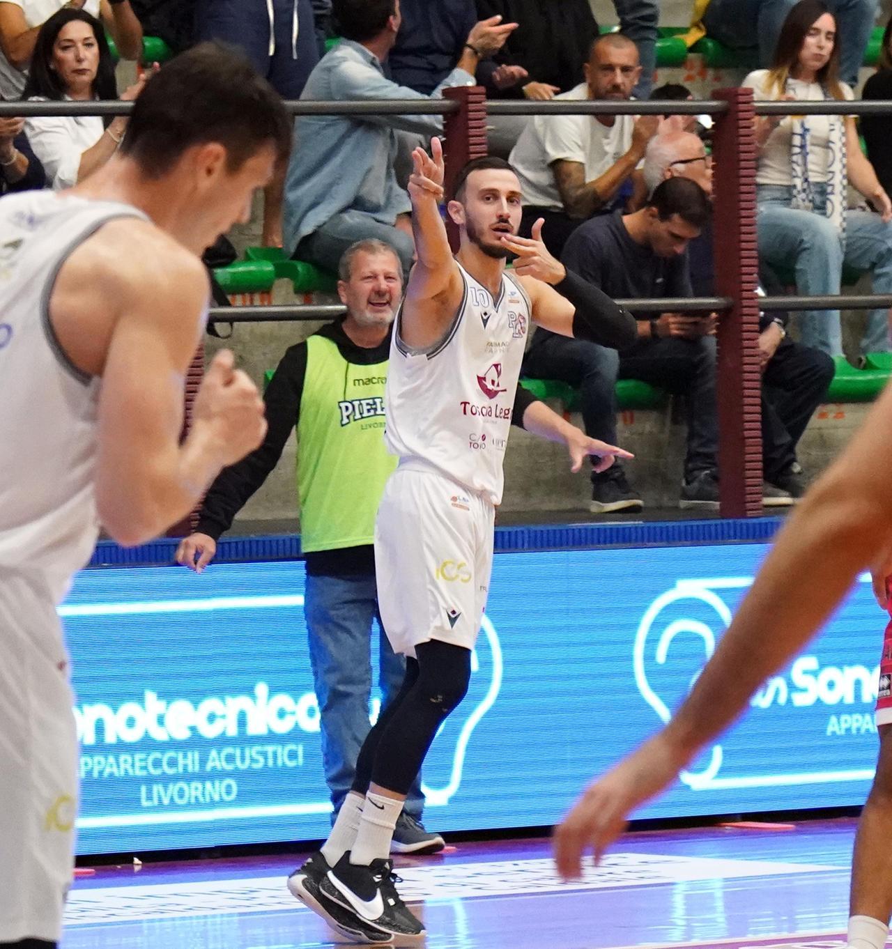 Pielle cala il tris, vittoria contro Chiusi nel segno di Del Testa e del pubblico