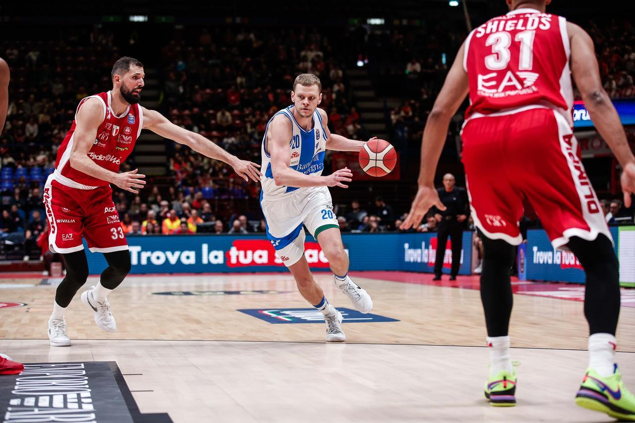 
	<strong>Eimantas Bendzius</strong>

