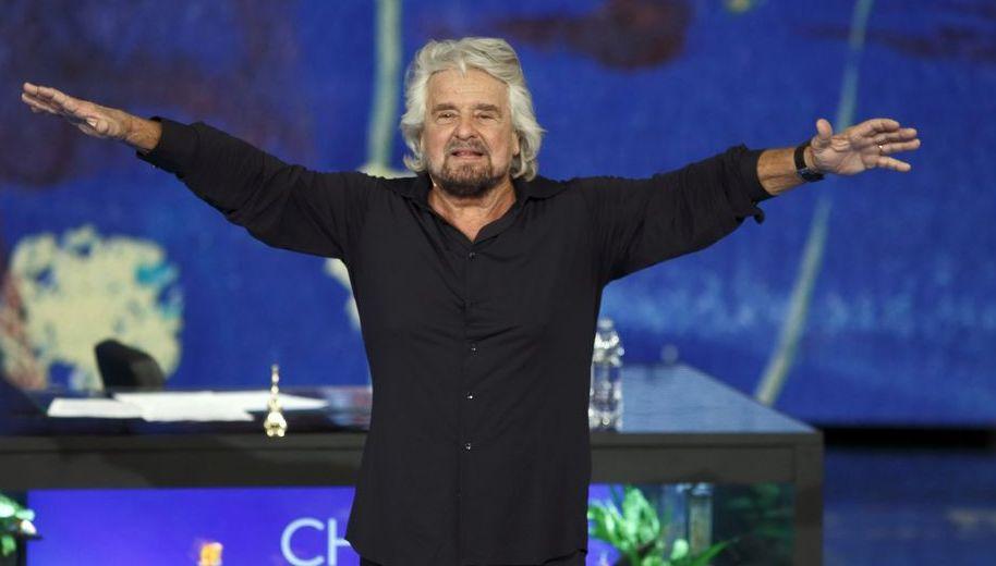 L’ironia di Beppe Grillo contro Alessandra Todde: «Facciamo la rivoluzione con carbone e gasolio»