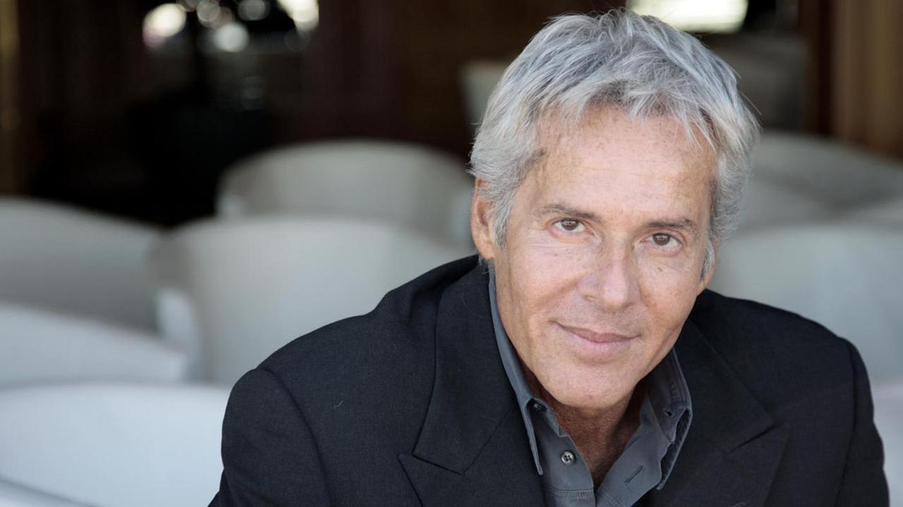 Il Premio Pierangelo Bertoli a Claudio Baglioni: la cerimonia nel rinnovato Teatro Carani a Sassuolo