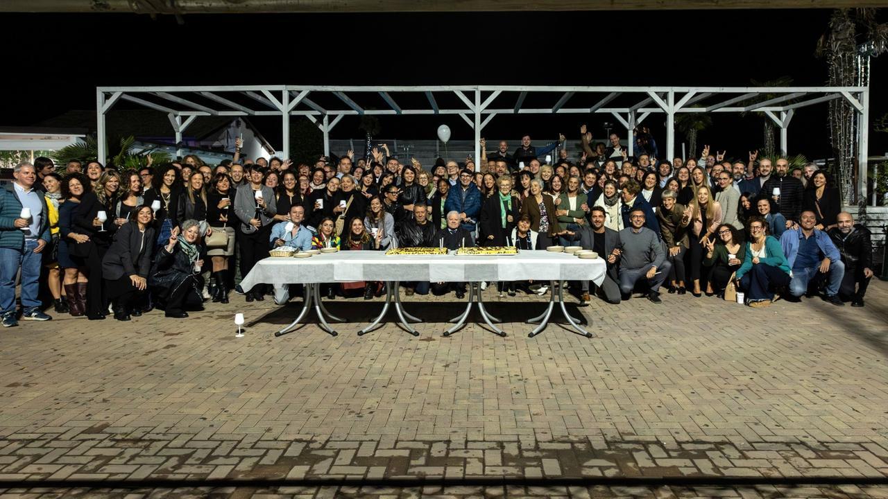 A Finale 205 ex liceali del Morandi si ritrovano 27 anni dopo