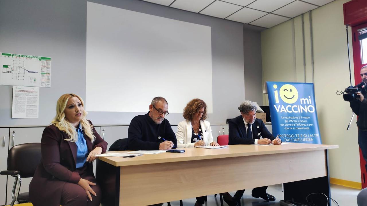 Parte la campagna vaccinale: 160mila dosi a Modena