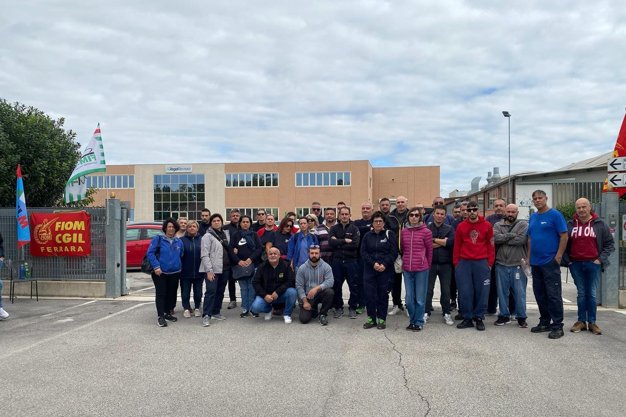 Masi Torello, licenziati con una Pec. I dipendenti: «Pugno nello stomaco»