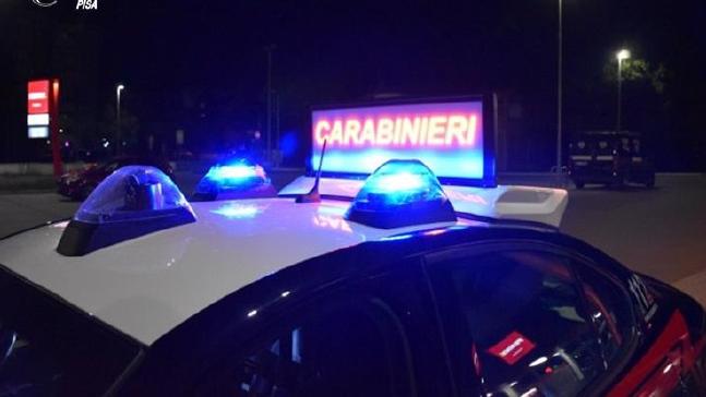 Una pattuglia dei carabinieri (foto d'archivio)