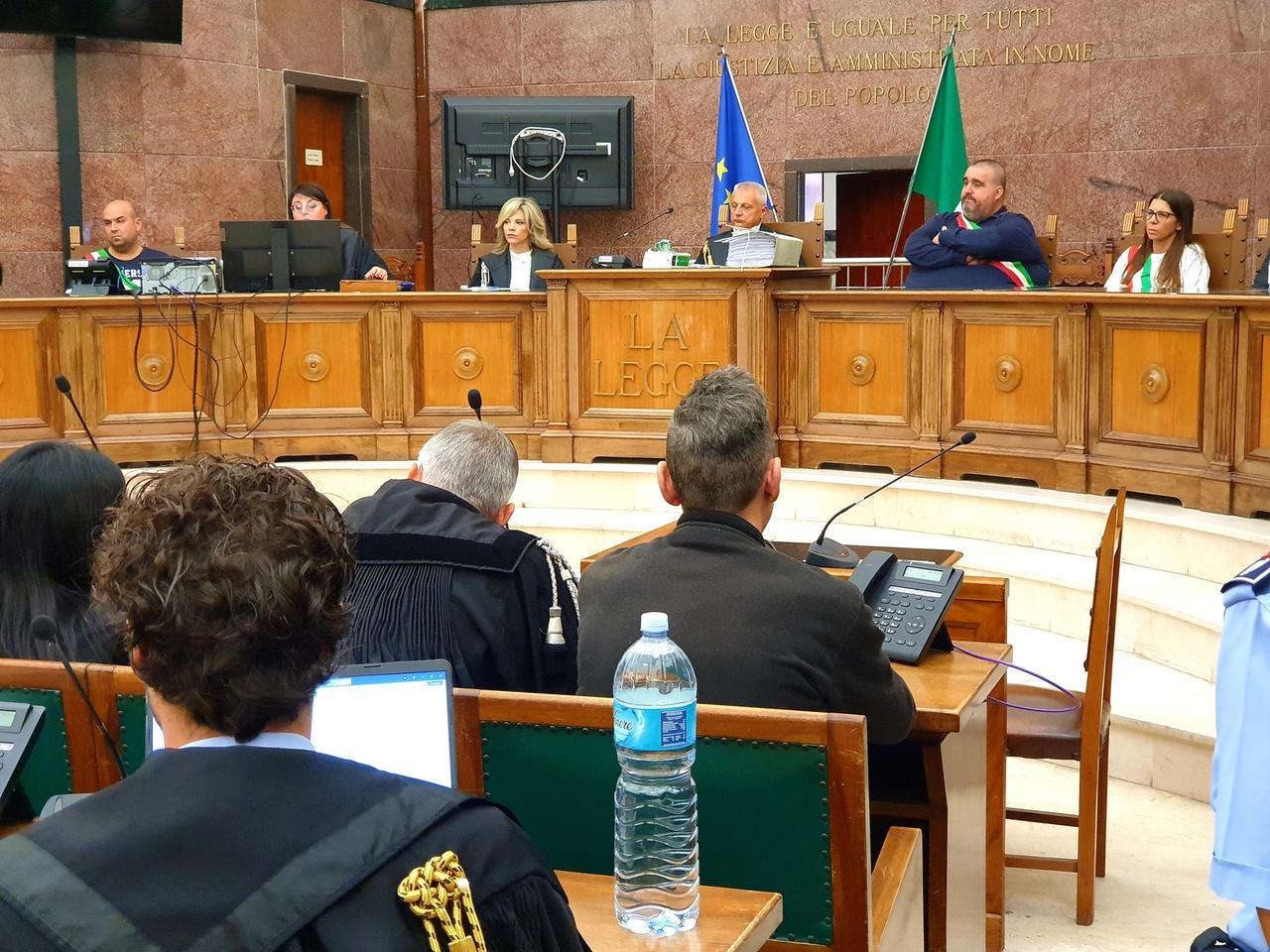 
	Davide Iannelli, di spalle, durante la requisitoria (foto Ivan Nuvoli)

