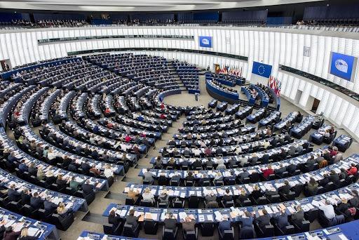 
	L'emiciclo del Parlamento europeo a Strasburgo

