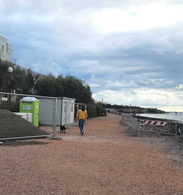Antignano, finalmente il cantiere per coprire le voragini lungo i muretti causati dal maltempo