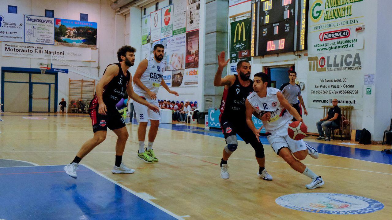 Tommaso Bruci in azione contro Lucca, sullo sfondo Tintori (foto Michele Falorni/Silvi)