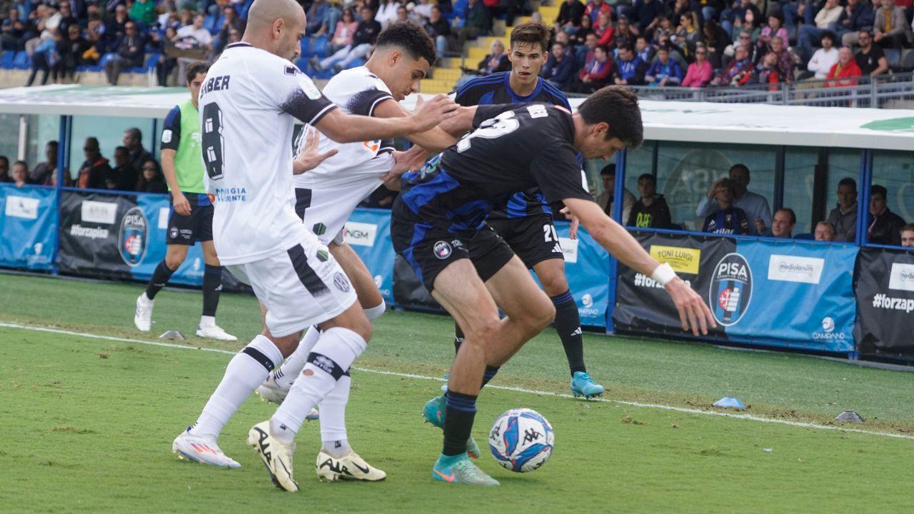 L’attaccante nerazzurro Stefano Moreo in azione nel corso della partita contro il Cesena