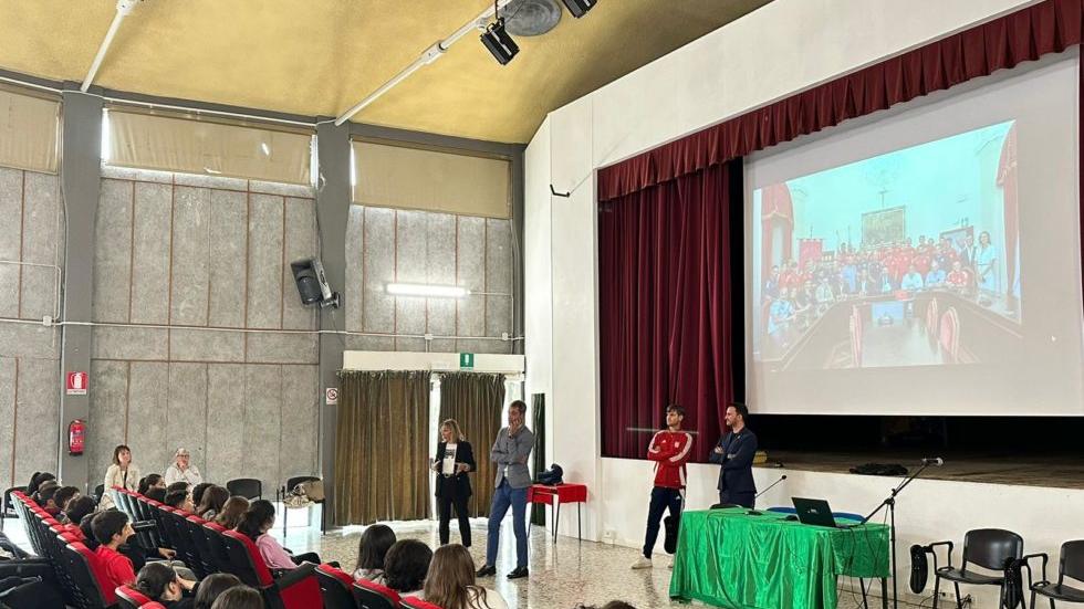 La Torres nelle scuole per il progetto contro bullismo e disagio giovanile