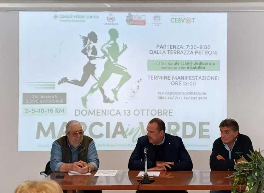 
	Da sinistra Pier Franco Severi, presidente delegazione Cesvot Lucca, Daniele Massimo Borella, presidente Croce Verde e Massimo Perna, vice presidente



	&nbsp;

