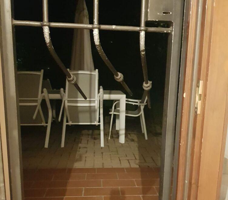 Razzìa in tre ville, ora Correggio ha paura: «Temo a rientrare in casa mia»