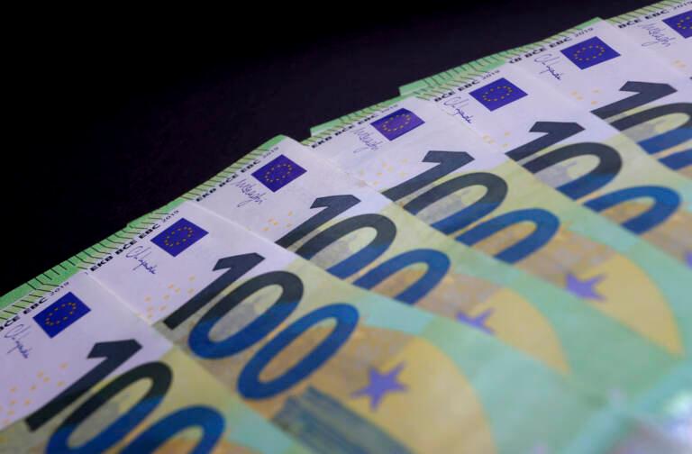 Arriva il Bonus Natale fino a 100 euro: ecco a chi spetta