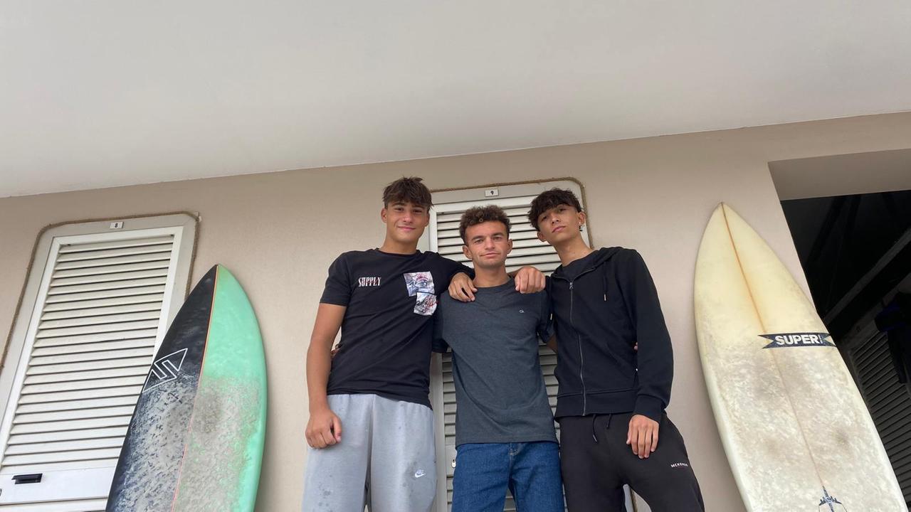 
	Federico Giannotti, Tommaso Lena e Edoardo Porchera, i tre surfisti di Area 51

