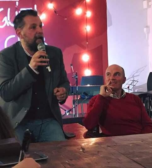 Post omofobi e accuse al “Fatto”, a Livorno si dimette l’assessore intellettuale: «Il mio genere, a 56 anni, è ironic»<br>
