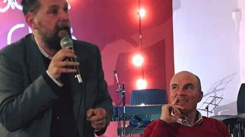 Post omofobi e accuse al “Fatto”, a Livorno si dimette l’assessore intellettuale: «Il mio genere, a 56 anni, è ironic»<br>