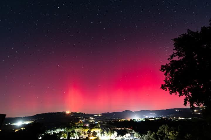 
	Foto scattata da Loriano De Angelis dalle Terme di Saturnia

