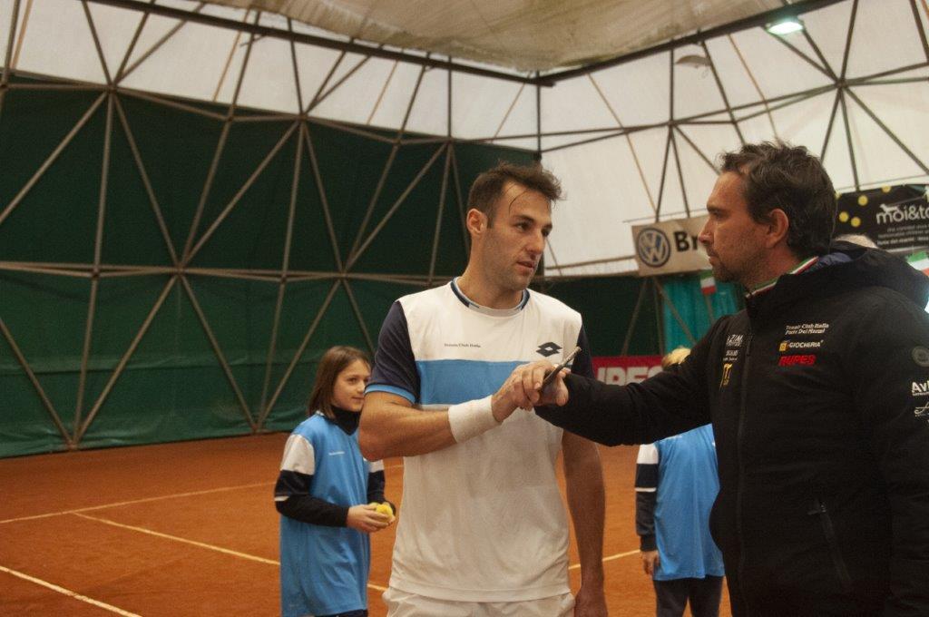 Stefano Travaglia con il capitano Matteo Marrai