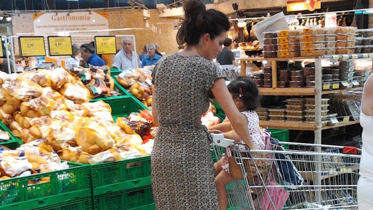 Consumi, la Sardegna fanalino di coda in Italia per la spesa alimentare