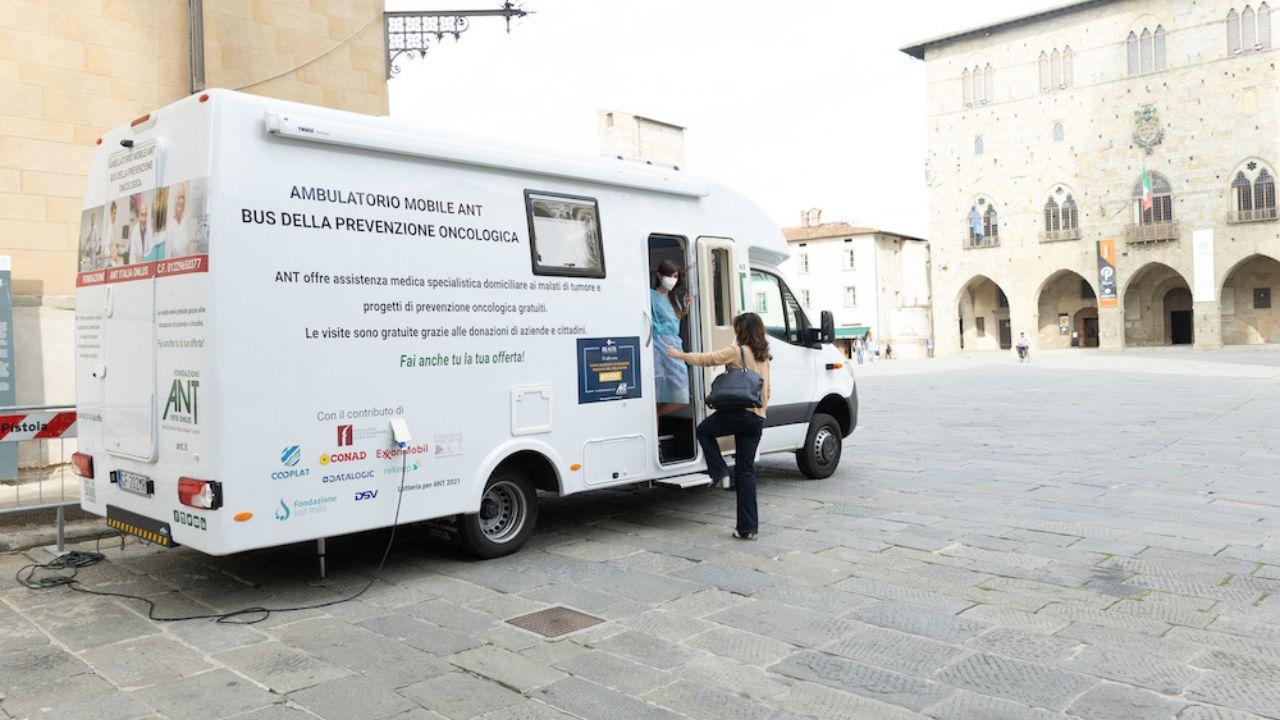L’ambulatorio mobile dell’Ant