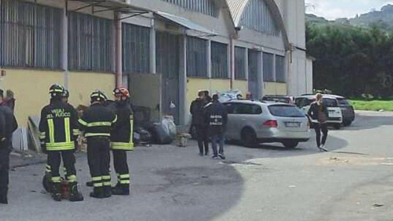 Vigili del fuoco se si fosse reso necessario aprire l’entrata